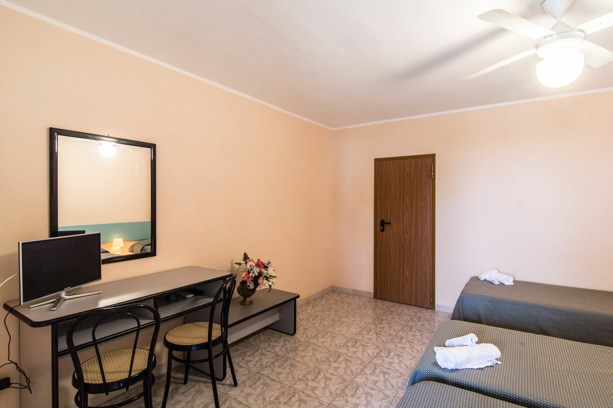 Racar Hotel Frigole Εξωτερικό φωτογραφία